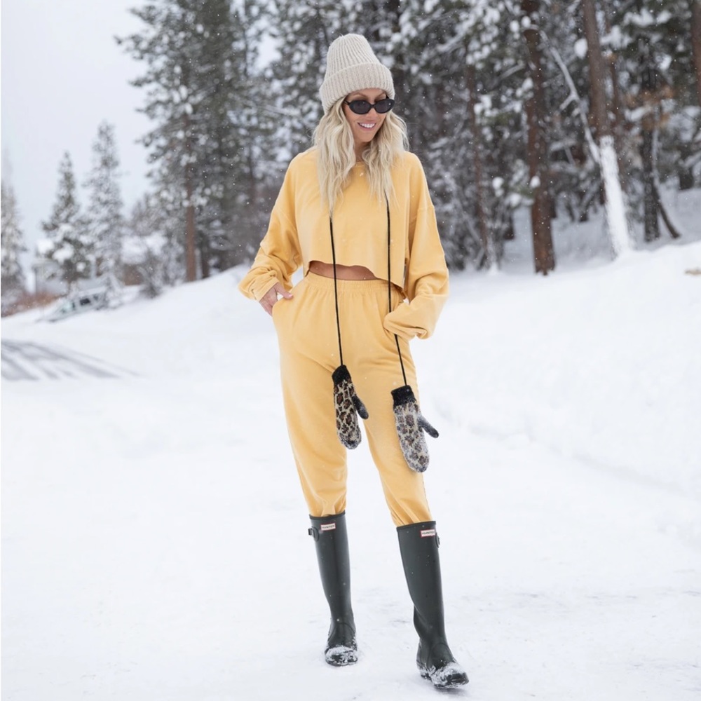 the whole set! the salty blonde x skatie set in sunshine! sold out online